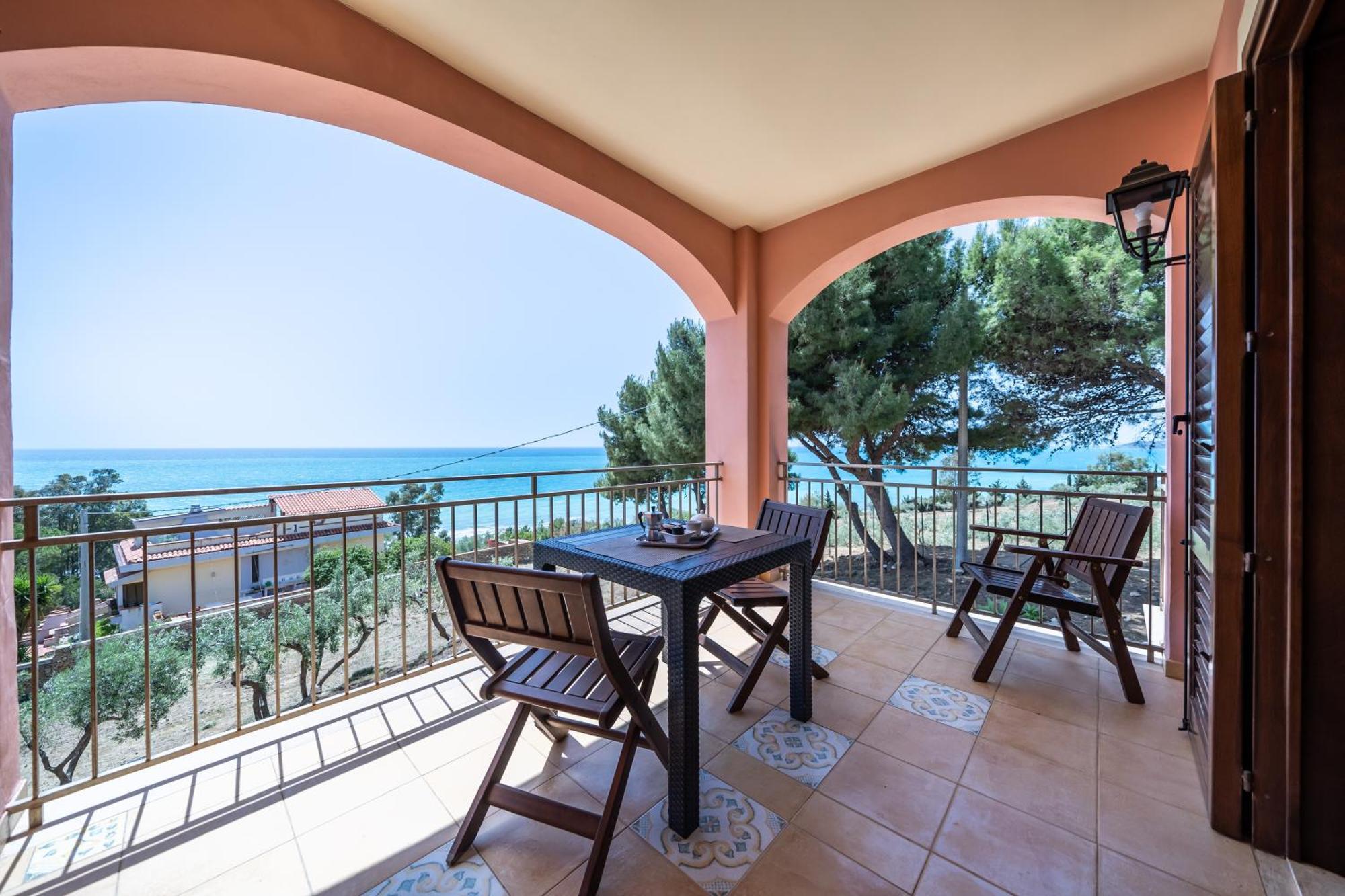 Villa Rosa Sul Mare Шакка Экстерьер фото