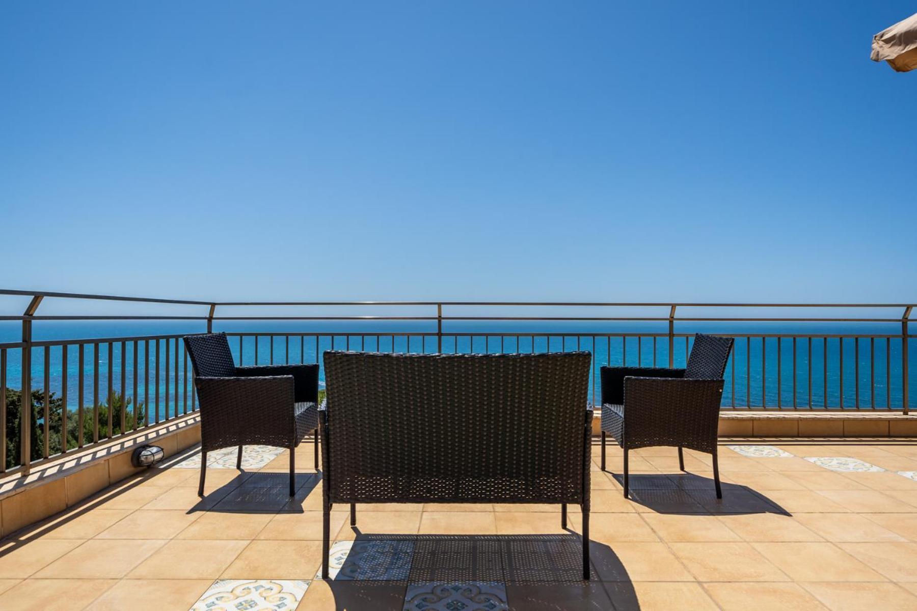 Villa Rosa Sul Mare Шакка Экстерьер фото