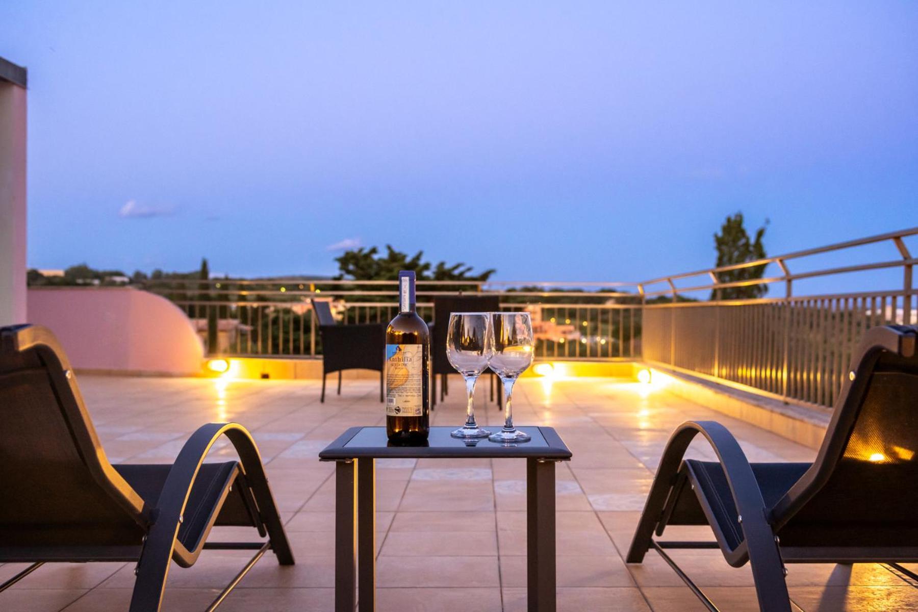 Villa Rosa Sul Mare Шакка Экстерьер фото